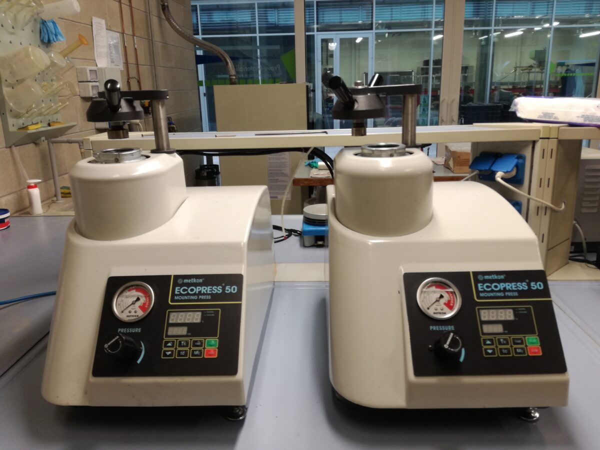 Mounting and Polishing Machine Metallurgical Testing Laboratory